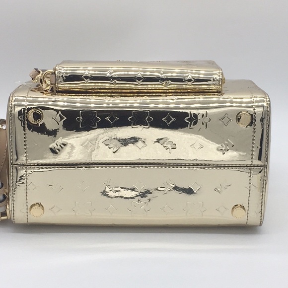 MICHAEL KORS KARA DUFFLE SATCHEL & WALLET SET - Picture 9 of 16